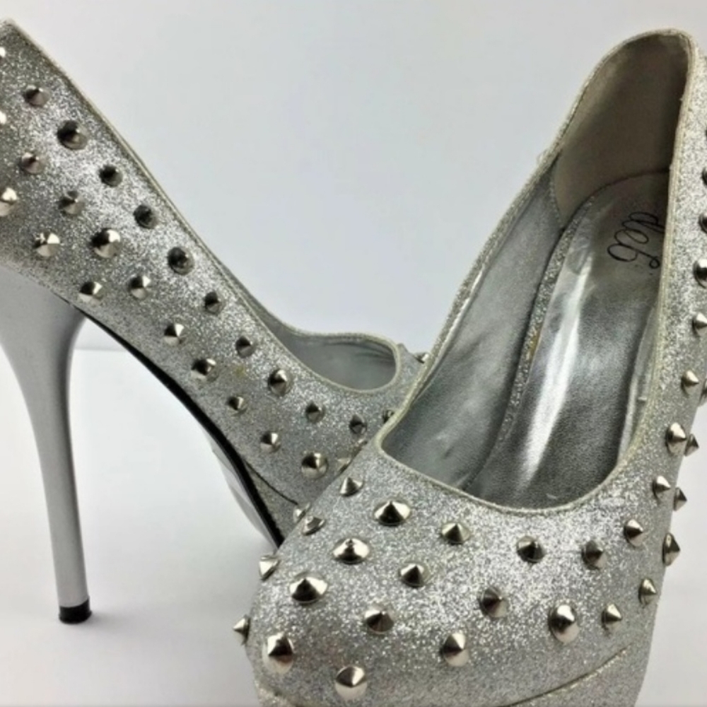 DEB, Womens, Sz.  ,Studded, High Heeled, Sparkled, Silver, Platform, Shoes